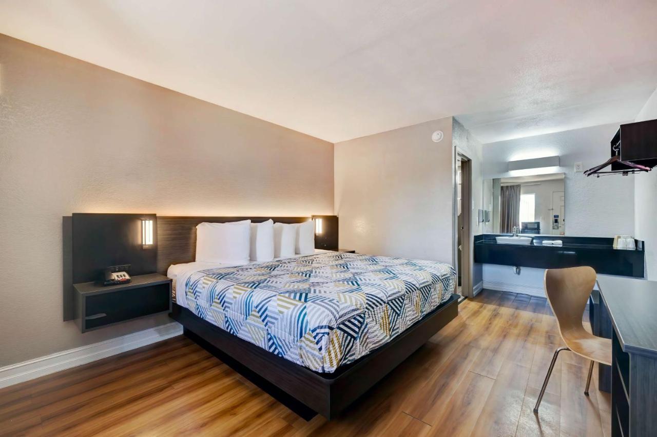 Hotel 6 North Little Rock, Ar-jfk Blvd 2*